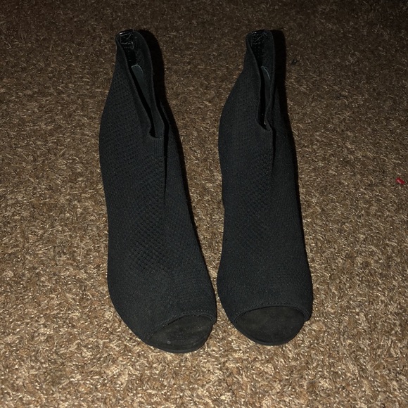 Black booties - Picture 2 of 6